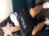 JKの目線と制服姿のエロス