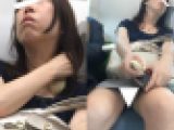 (電車対面）(顔出し)熟女人妻OLさんのくぱぁ～っとひらいちゃた…無防備なお股を観察してみました!!