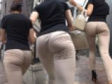 【超高画質】現役JDの濡れ尻♪プリプッリのレギンスピーチHIPが灼熱の暑さの中で汗びっしょり!