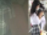 風で捲れ上がるJKスカート内逆さ撮り