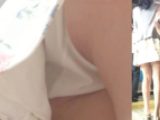 パンチラ盗撮 OLさん 白パンツを電車内でも階段でも粘着して超接近盗撮