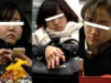 (電車対面）(顔出し）3人のかわいい女子大生さんの…無防備なお姿を観察した記録をオムニバス風にまとめてみました!!