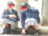 Ｗパンチラ？黒パン？見せパン？（ＦＨＤ）お座りＣちゃん！！大変です！！パンツが見えてますよ特別編４