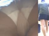 パンチラ盗撮 女子大生 白パンツをデニムミニスカの中に発見 超接近撮影