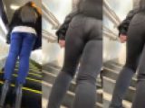 見上げ尻