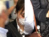 壁ドンされながら押しつけ痴漢被害にあう可愛いリクスーちゃん
