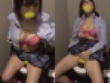 デパートのトイレでこっそりオナニーしちゃうJK61