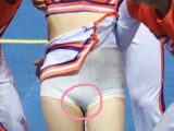 白スパが食いこみ過ぎてマ★スジが！巨乳チアちゃん胸ポチも少し[19QHwhiMP]