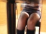 黒パンスト美脚の綺麗なお姉さんをテーブルの下から覗いてみた