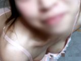 嫁にピンクの下着を履かせてエッチなポーズさせてみたw