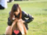 美人な彼女のパンストM字パンチラ