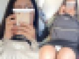 (電車対面）(顔出し)スマホでしっかりとお顔をガード…でもその分タイトミニ▼に寄られちゃった…メガネっこお姉さんを観察してみまし
