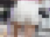 【通スピ＆スロー】白のショートパンツ生足！キラキラオーラ出まくりの着衣お尻様が登場！