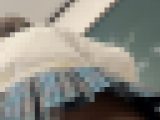 【青チェ】クラスメイトに粘着してパンチラ隠し撮りしちゃった。友達の部屋にも隠しカメラ置いちゃった
