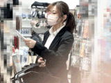 【5人の同業者が大集結】覗かれまくる美人OL、悪夢の4分間編 【禁断の逆さ撮り】Vol.20