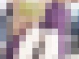 美人お姉さんの体育座りパンチラ4