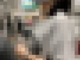 【横からの眺め196】ラフな格好の人妻風お姉さんはノーブラ!?