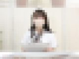 まさかのノーブラノーパン施術でおまんこと美乳が丸見え?ほぼパイパンのえちえちナースお姉さん?【逆さ撮り】