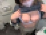 【再販】病院で声かけた人妻をそのままらトイOに連れ込んでフェラさせた