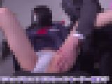 自習室で嫌がりながら股間を弄られる黒タイツちゃん