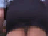 デカ尻お姉さんのパンティー　グラマラスなボディーに釘付け・・・