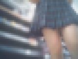 制服JKちゃんのエロい太ももにムラムラする動画