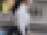 生粋のお嬢様ＪＫの夏服シャツ姿に膨らむ小さめな横乳を観察（低画質）