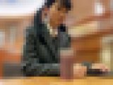 緊張で震える、真面目なクラス委員長　子宮陥落マーキング