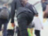 歩行記録0321「ピタっと張り付くパンツのリクルートスーツ女子を堪能」(2名)