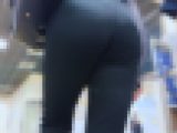 歩行記録0329「リブパンツの程よいふくらみヒップをローアングルにて」(2名)