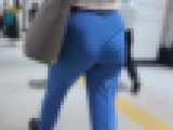 歩行記録0336「ミチミチ迫力ヒップを素知らぬ顔で見せつけるOLさん」(全2名)