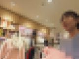【再販】私を撮って！?インスタ教えてくるアヒル口の女店員！