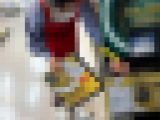【働く女性の胸ちら ver.8】 ?電気屋で働く巨乳美女店員の胸ちら?