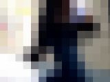 144颯爽と歩く爆乳お姉さん