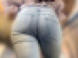 極上のスーパーエロ尻を堪能！ガチパッツンするスケベ尻をムニュらせパンティラインで♂を誘惑!