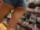下尻最高にエロい美女達至近距離ロックオン！